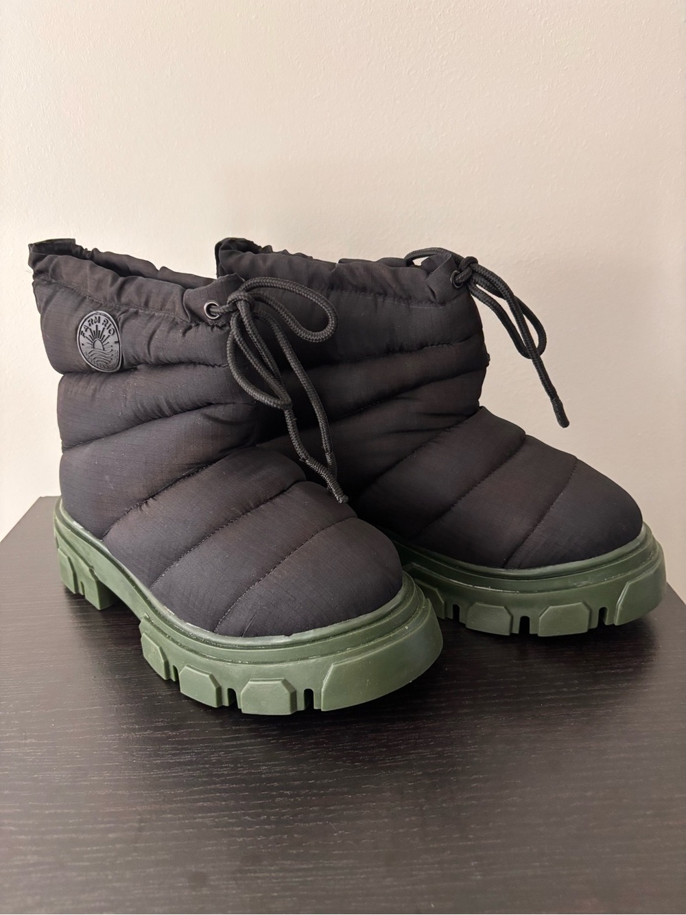 FARM Rio Black Quilted Rain & Snow Boots with Green Lug Sole Sz 7.5